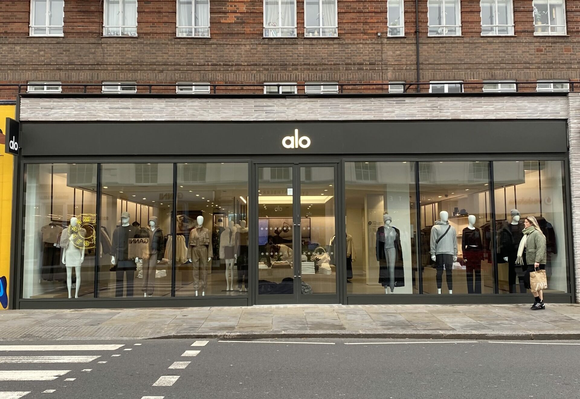 Alo Expands Presence with Opening of 8 New Stores in November!